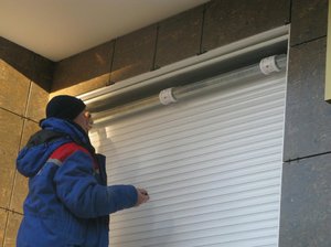 Как использовать рольставни
